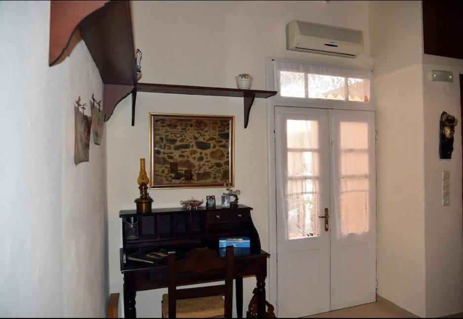 Traditional Residence With Terrace Latsida 外观 照片